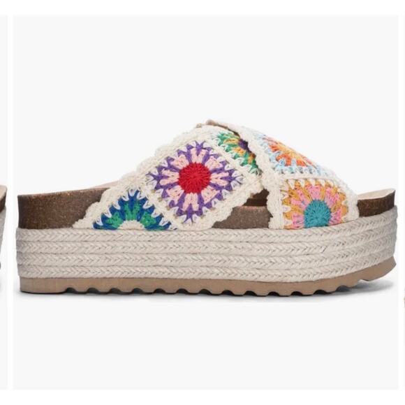 NWT 10 Cream Sandals Dirty Laundry Pretends Plays Crochet Platform granola boho - Picture 2 of 7